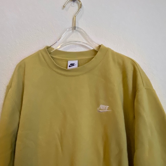 Nike Fleece Sweatshirt - Picture 2 of 4